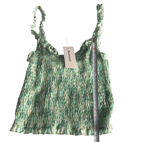 🌻4/$20 Bluenotes Smocked Style Ruffled Tank Top Green & Cream Size Medium New - Picture 10 of 10